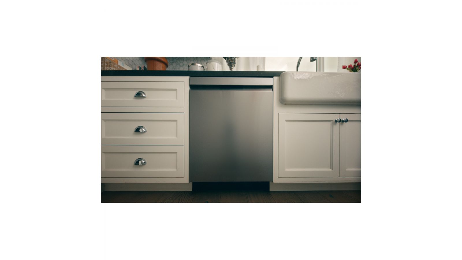 Smart Top Control Dishwasher with 1-Hour Wash & Dry, QuadWash Pro™, TrueSteam® and Dynamic Heat Dry™